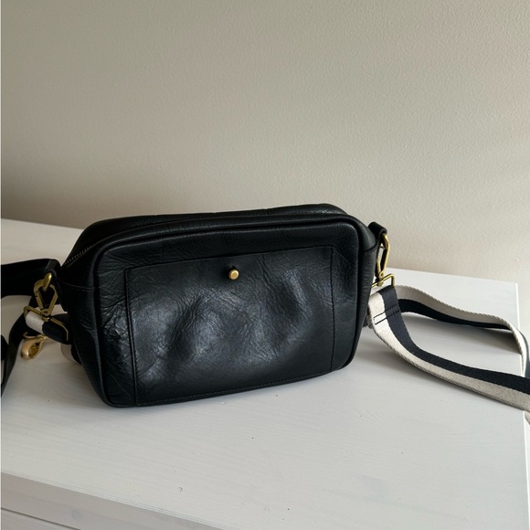 Madewell Transport Camera Bag - Picture 6 of 8